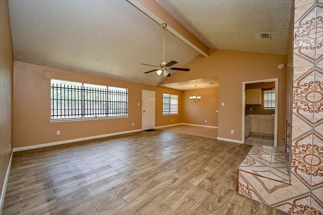 Photo - 2667 Grand Canyon Dr