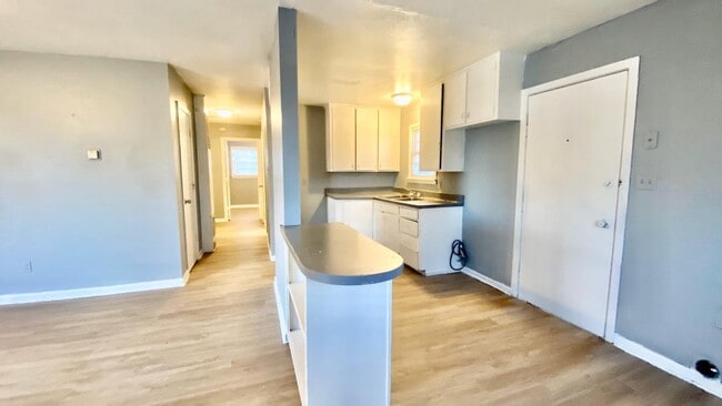 Photo - 2448 E 30th St