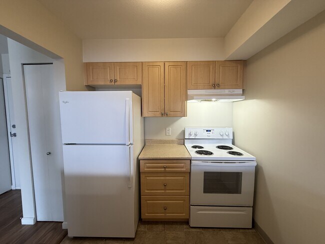 Photo - 9280-9280 Mary St