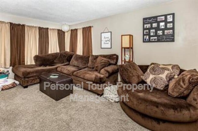 Photo - 614 16th St N