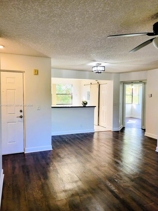 Photo - 5701 Riverside Dr Unidad 201B6