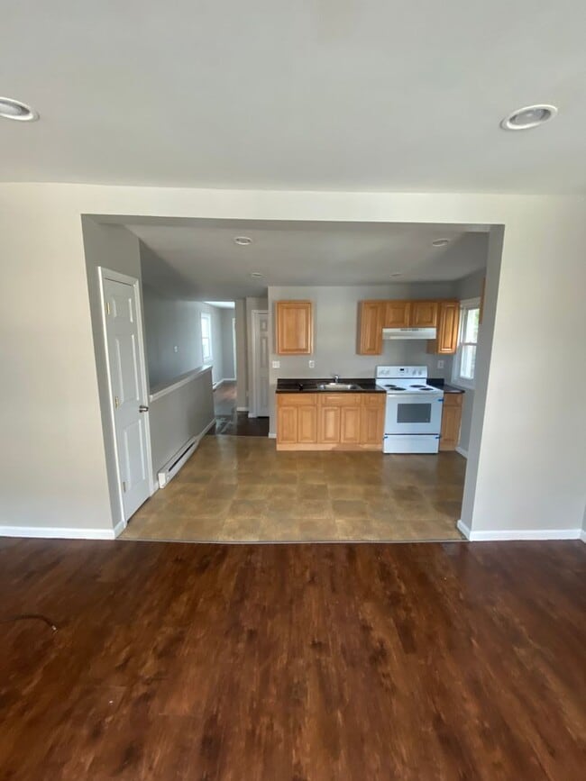 Photo - 1836 E Atlantic St Unit 2nd Floor