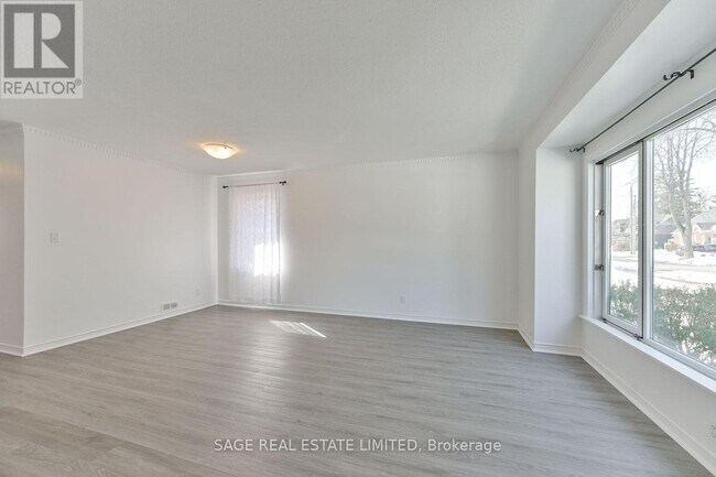 Photo - 43 Castlebar Rd