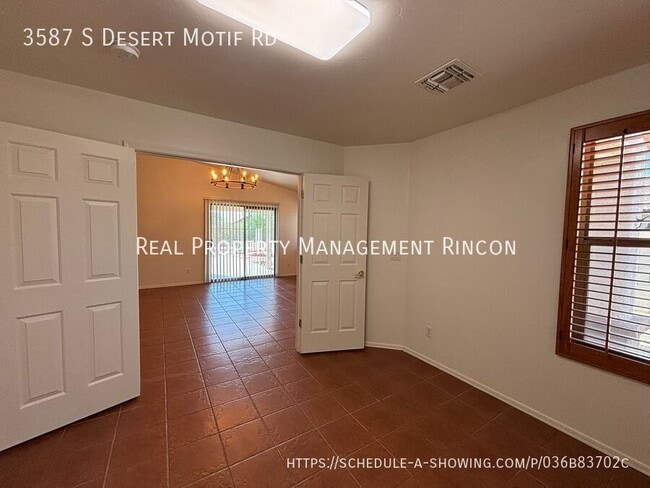 Photo - 3587 S Desert Motif Rd