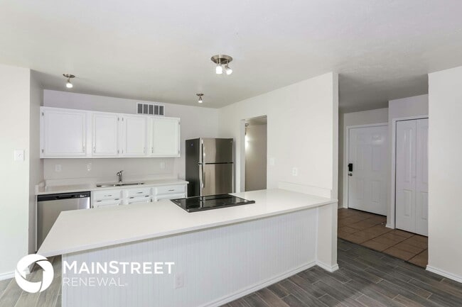 Photo - 603 Woodcrest Way