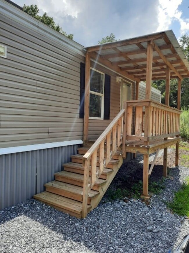 Building Photo - $1,000 - 2 Bedroom / 2 Bath Mobile Home in...