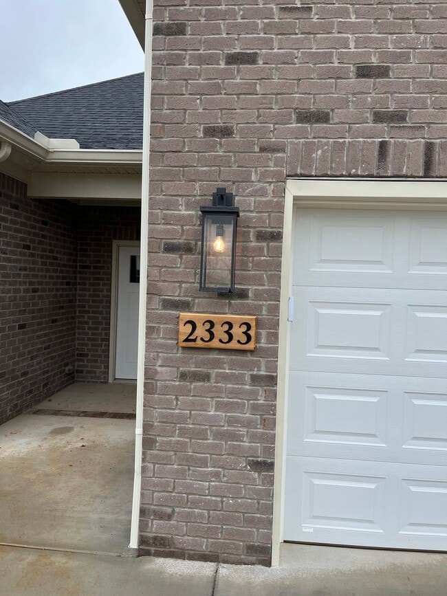 Photo - 2333 Trenton Ln