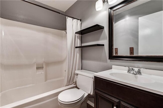 Building Photo - Nicely Updated 3 Bedroom, 2 Bath, Singe Story Home in Northwest Austin