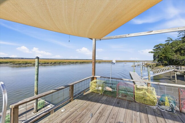 Photo - 256 River Dr