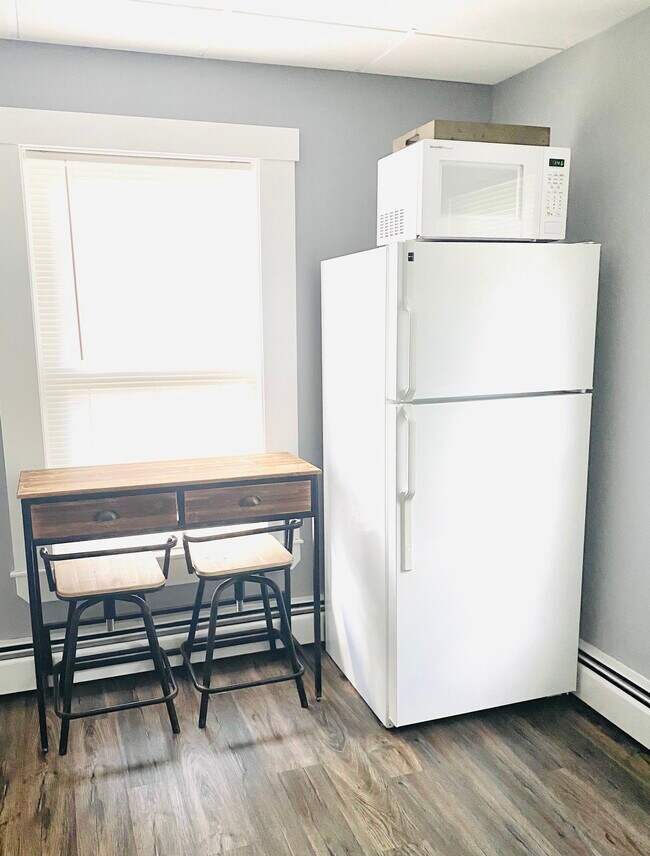 Photo - 104 Main Street Unit Apt #4