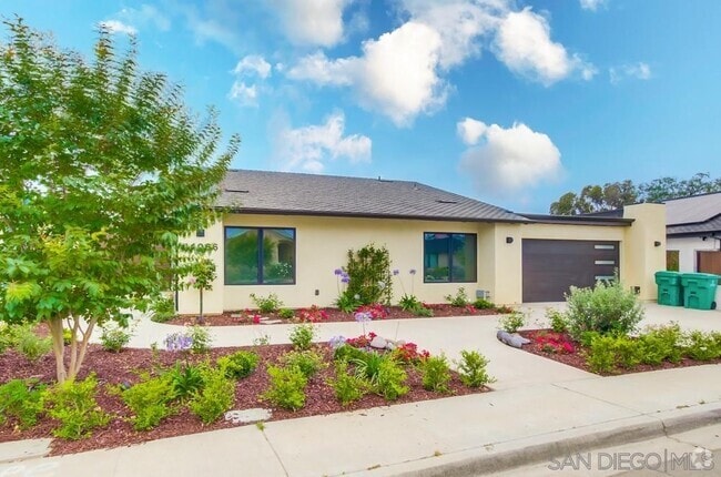 Building Photo - 14066 Crest Way Rental