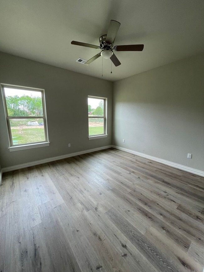 Photo - Cozy 3 bed, 2 bath close to Choctaw Casino