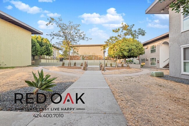 Photo - ~$1,000 OFF~ Magnificent Three Bedroom wit... Unit 512