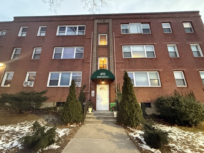 Photo - 493 Arborway Apartment Unit #1