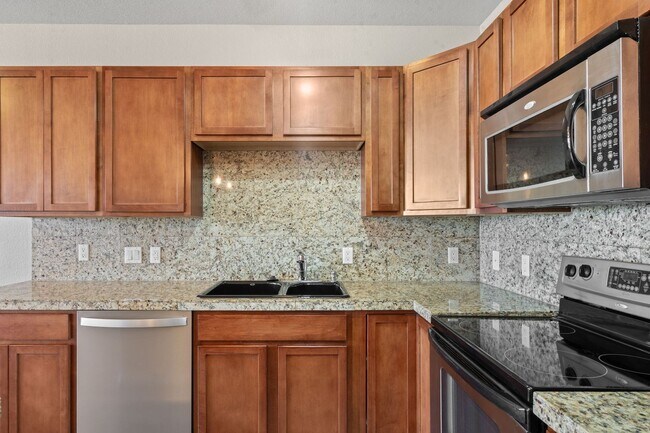 Photo - Charming 2 Bed, 2 Bath Top-Floor Condo with Great Sunrise Views