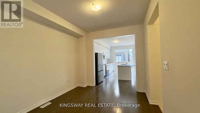 Photo - 16 Blick Crescent