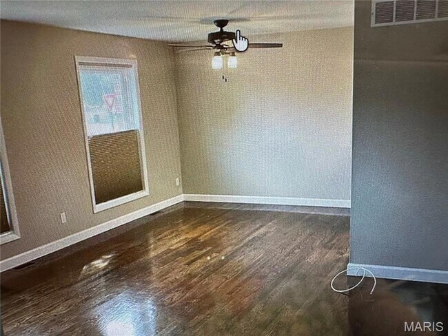 Photo - 7359 Balson Ave