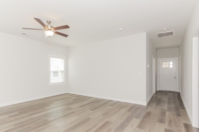 Photo - 2205 Julia Ave, Charlotte, NC