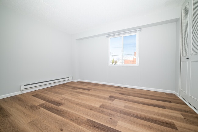 Riverview Tower Apartments