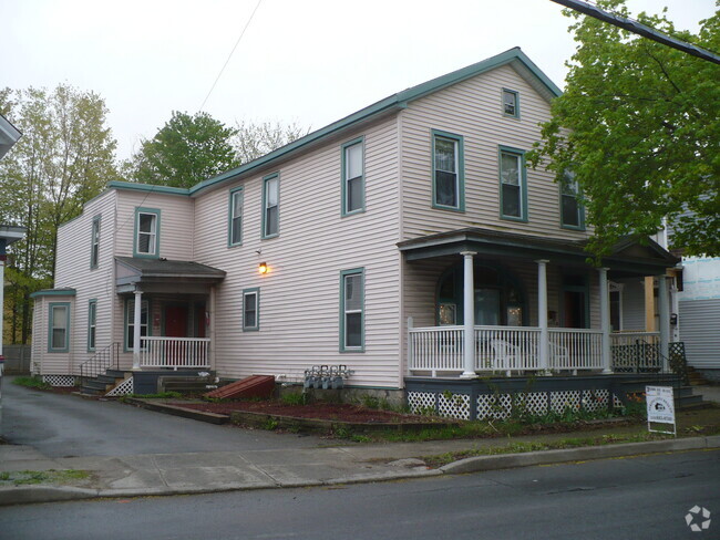 Building Photo - Travis Manor Unit 4 Rental