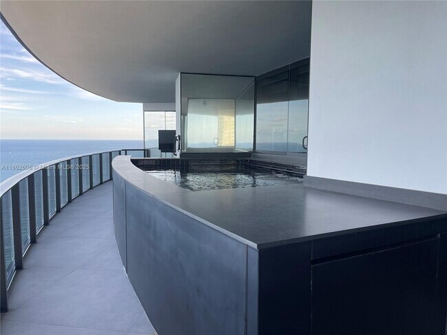 Photo - 18555 Collins Ave Unit 3705
