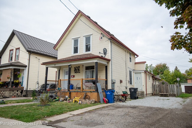 Building Photo - 17 Patteson Ave