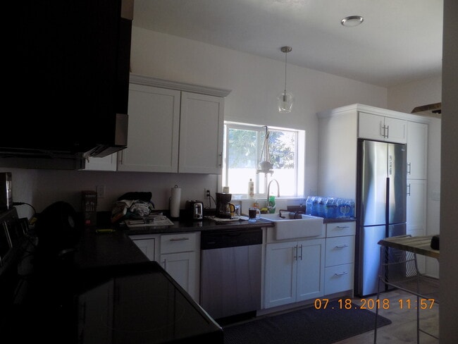 Photo - Beach Cottage-Fully Furnished - AVAILABLE ...