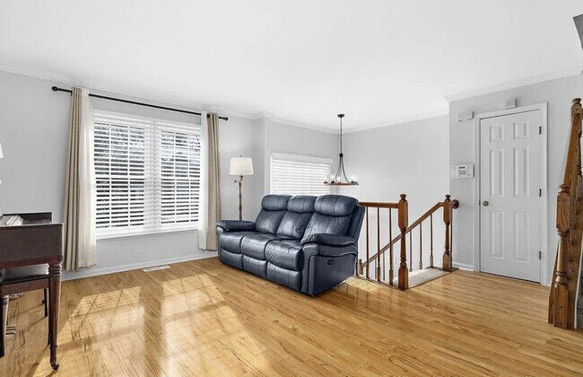 Photo - 251 St Michaels Cir