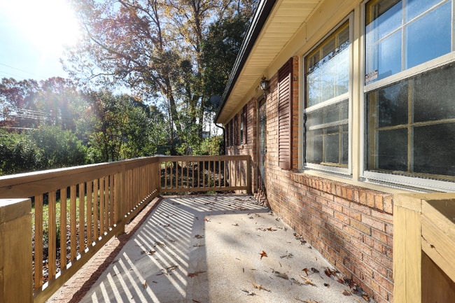 Photo - 937 Green Cir Dr