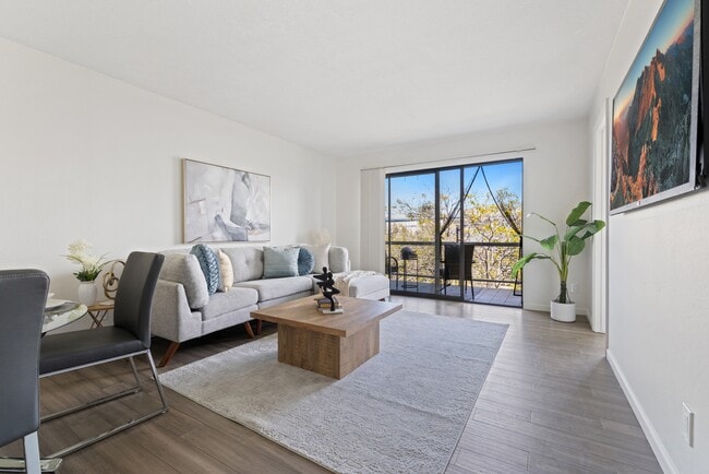 4 Admiral Dr Unit B430