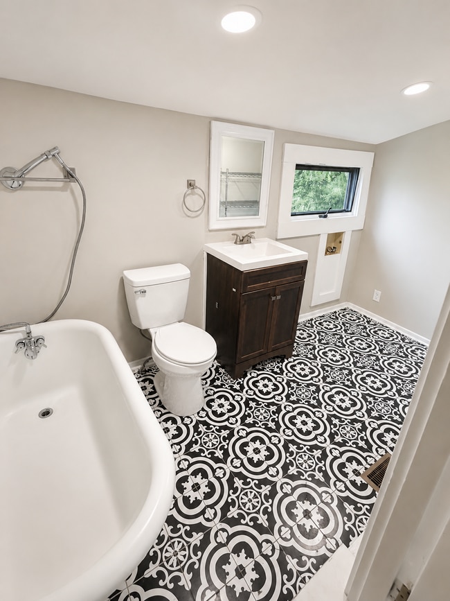 Photo - 707 Woodland Ave