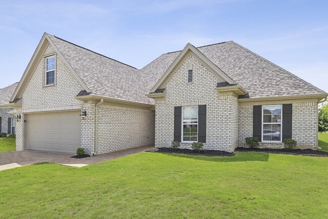 Building Photo - 3811 Dawnwood Cir W