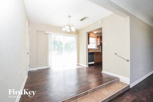 Photo - 425 Belair Ave