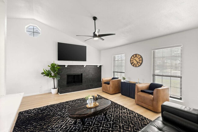 Photo - 4629 Amherst Ln Unit SI ID1502184P