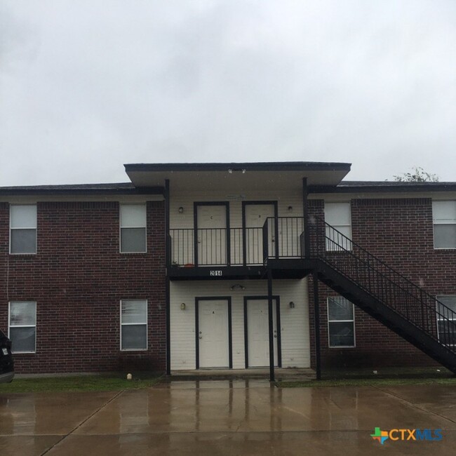 Photo - 2014 Cedarhill Dr Apartment Unit C