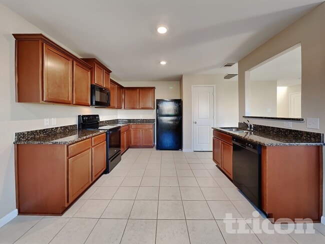 Photo - 729 Totem Trail Dr