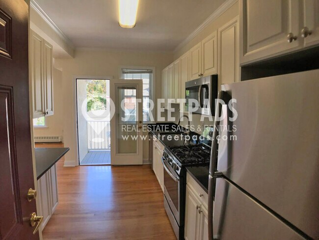 Photo - 65 Langdon St Unidad 12