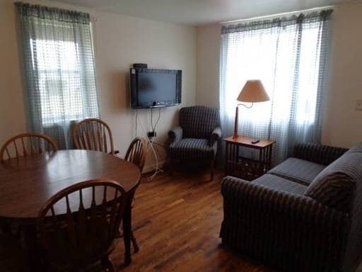 Building Photo - Cozy 3 Bedroom Single Family House in Perkins Township