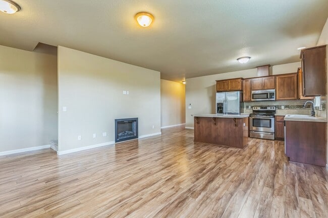 Photo - 2554 Carson Loop