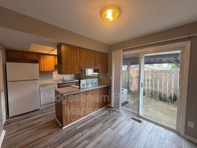 Photo - 969 Taylorsview Dr