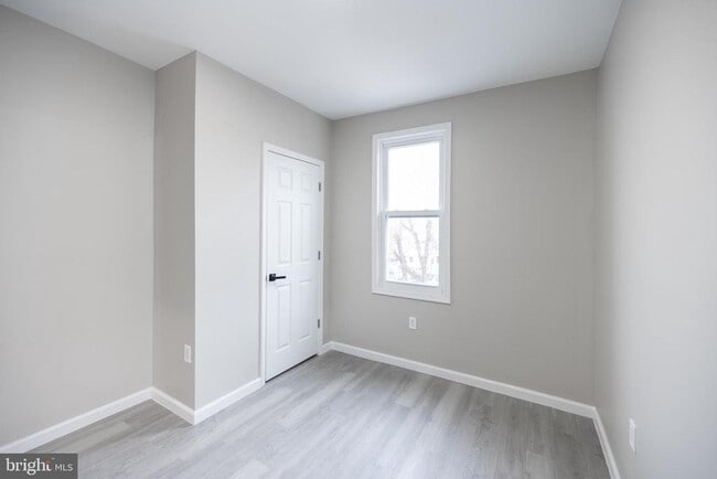 Photo - 2265 E Clearfield St