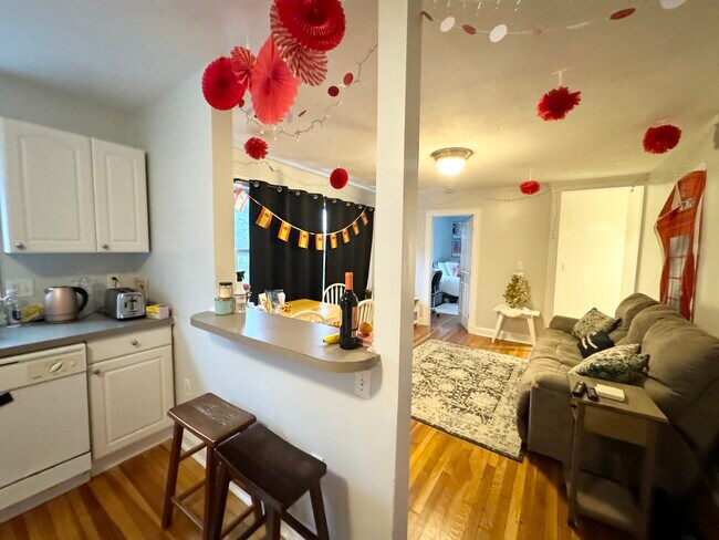 Photo - 149 Calumet St Unit 1