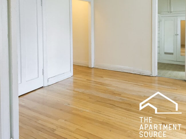 Photo - 540 W Briar Pl Unit 7E