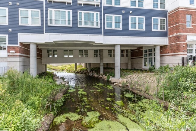 Photo - 75 E Hoffman Ave Unit 1001