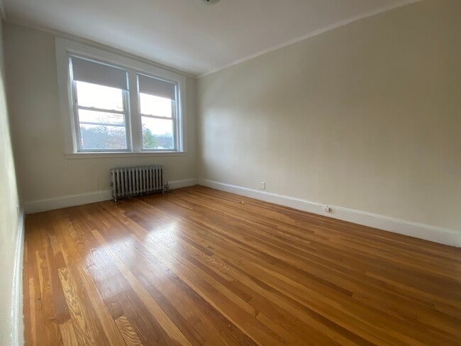 Photo - 2045 Commonwealth Ave Unidad 48