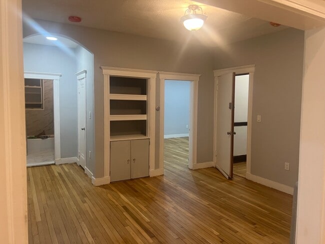 Photo - 31 Middleton St