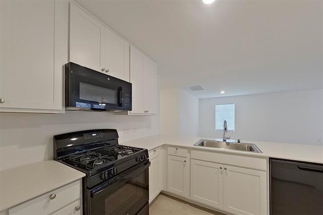 Photo - 834 Ginkgo Wy