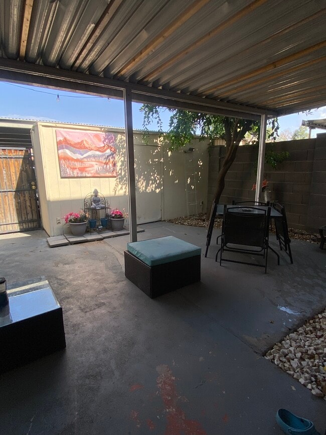 Photo - 5710 N 43rd Dr