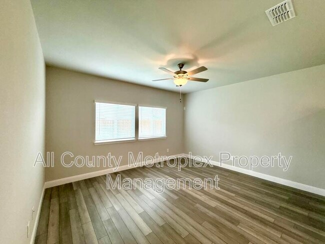 Photo - 3113 Ethan Ln