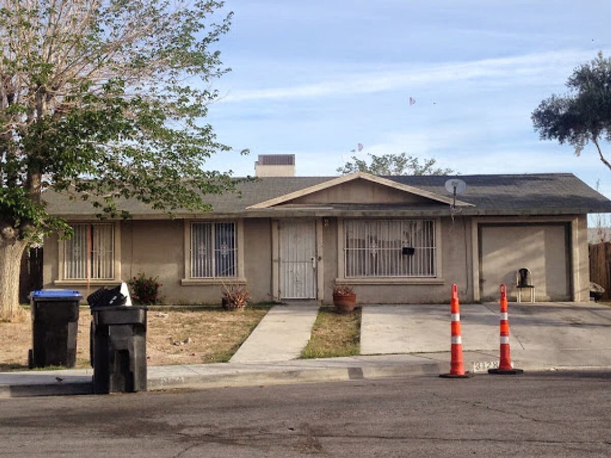 SIMPLY STUNNING! LUXURIOUS 3 BEDROOM 1 BAT... - SIMPLY STUNNING! LUXURIOUS 3 BEDROOM 1 BAT... House